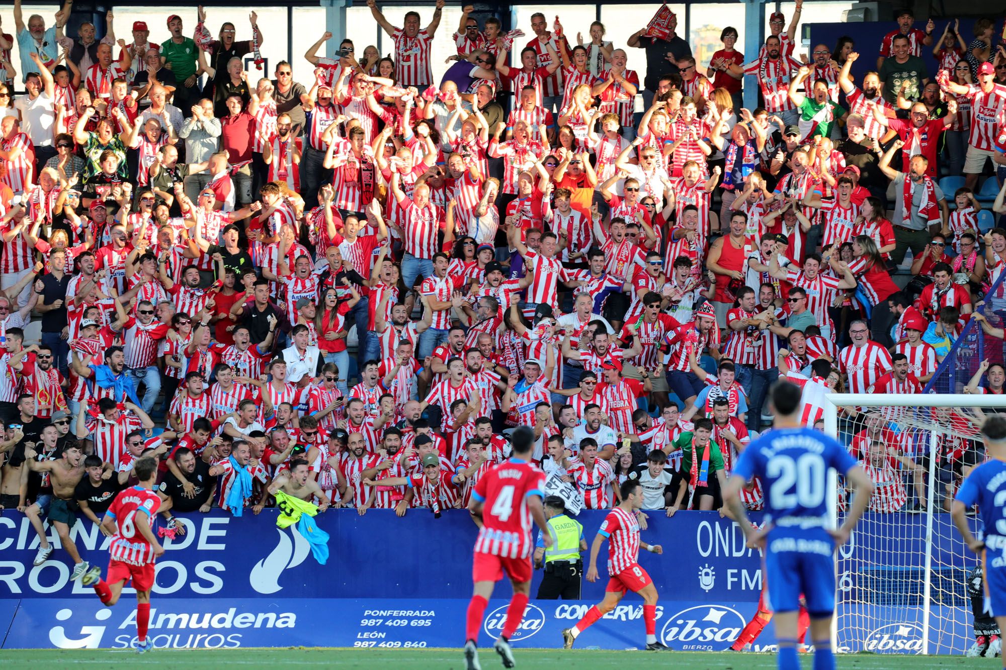 EN IMÁGENES: Así ha sido el partido entre la Ponferradina y el Sporting de Gijón