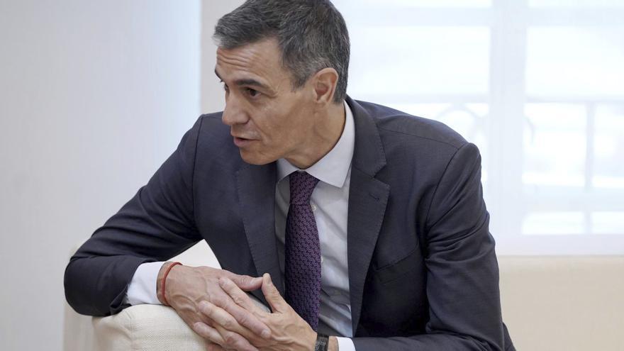 Sánchez exigeix a la direcció del PSOE "rotunditat" contra els "rumors falsos"