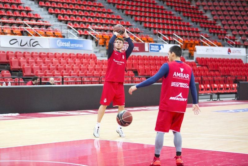 Entrenamiento a puerta abierta del Tecnyconta Zaragoza