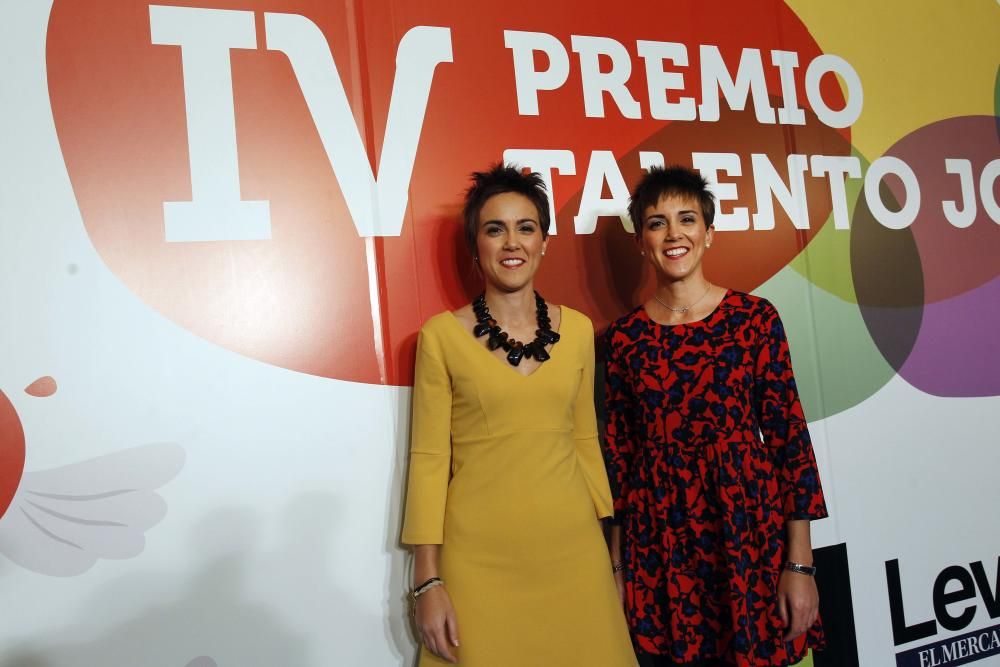 Las hermanas Ana y Laura Bilbao, finalistas en la categoría de Empresa.