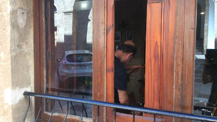 Los vecinos frustran el que hubiera sido el quinto robo en un bar de Xàbia
