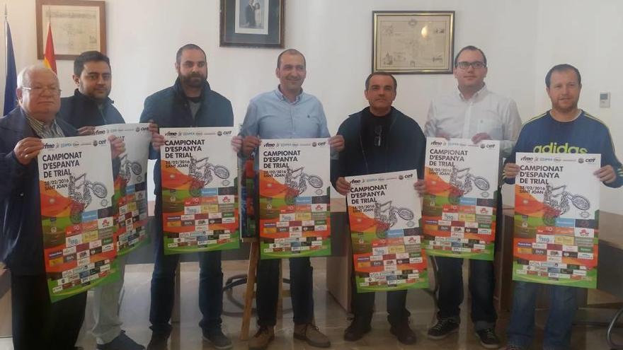 Organizadores y autoridades presentaron el cartel.