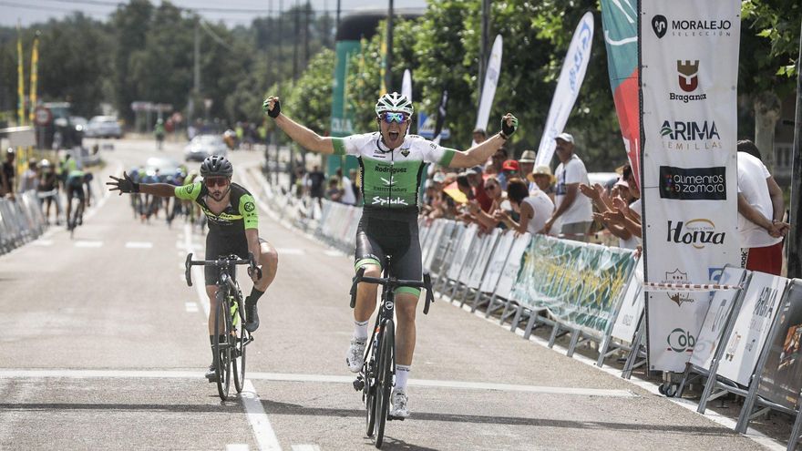 Fernando Rodríguez se impone en la tercera etapa de la Vuelta Ciclista  a Zamora en Bermillo de Sayago