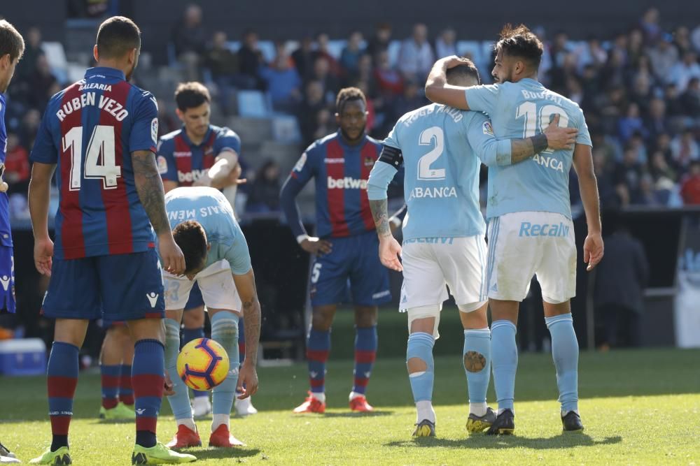 El Celta - Levante, en imágenes. // M.G. Brea | R. Grobas | EFE