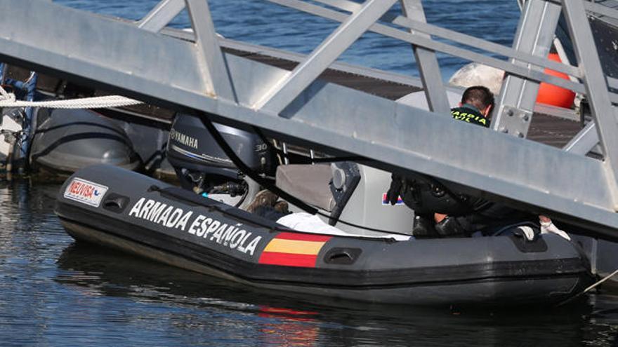 La Guardia Civil trasladó el cuerpo al Porto Xacobeo.//NICK