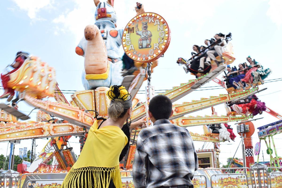 Atracción en la Calle del Infierno de la Feria de Sevilla