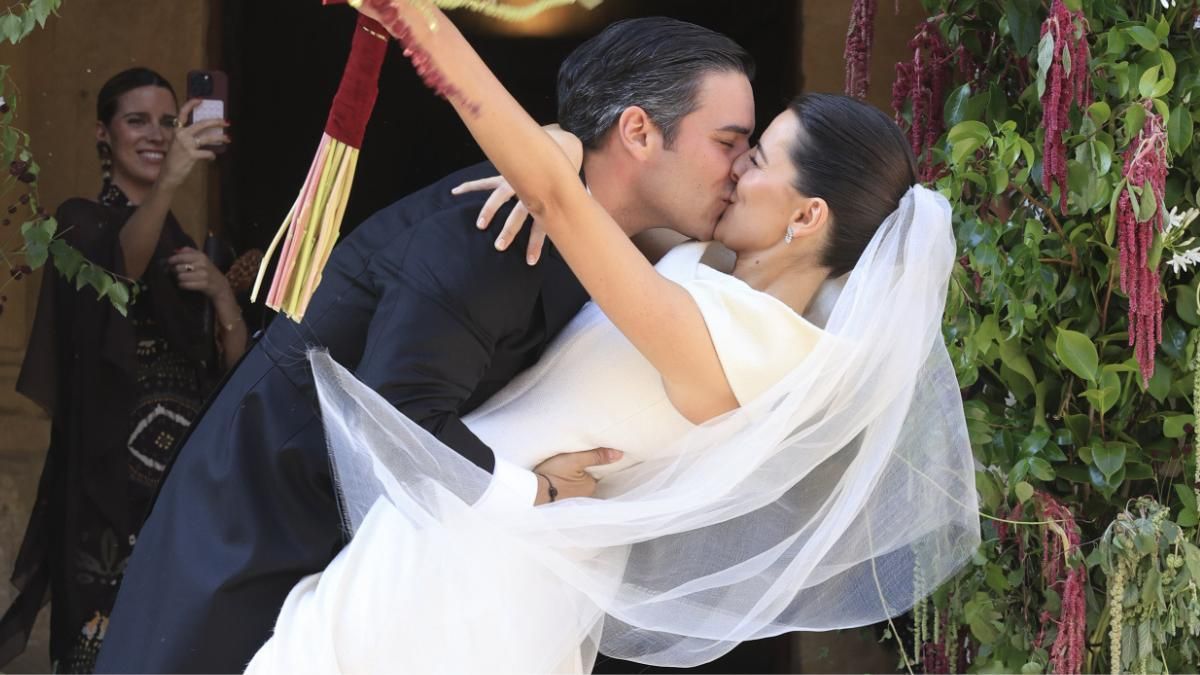 Ana de Miguel junto a su marido Álvaro Aguiar