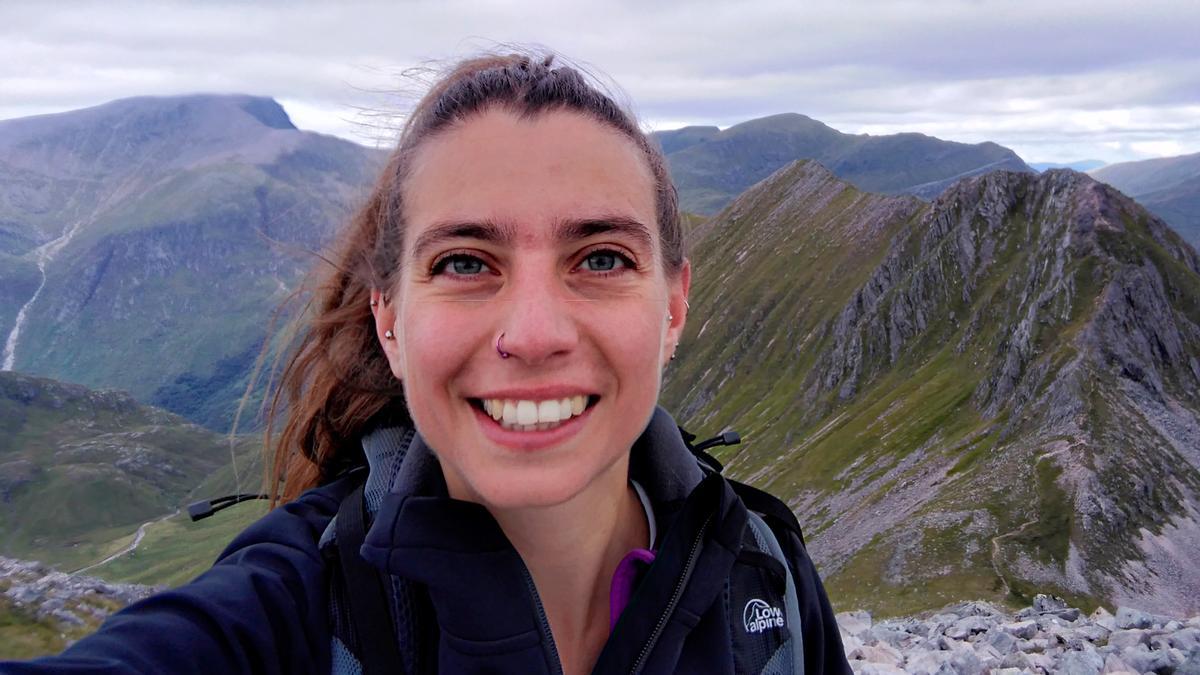 Beatriz Casares, en la montaña escocesa.