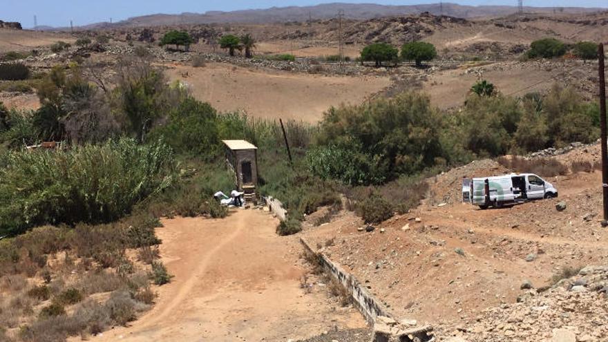La Policía Nacional investiga la muerte de un indigente en un solar de El Veril