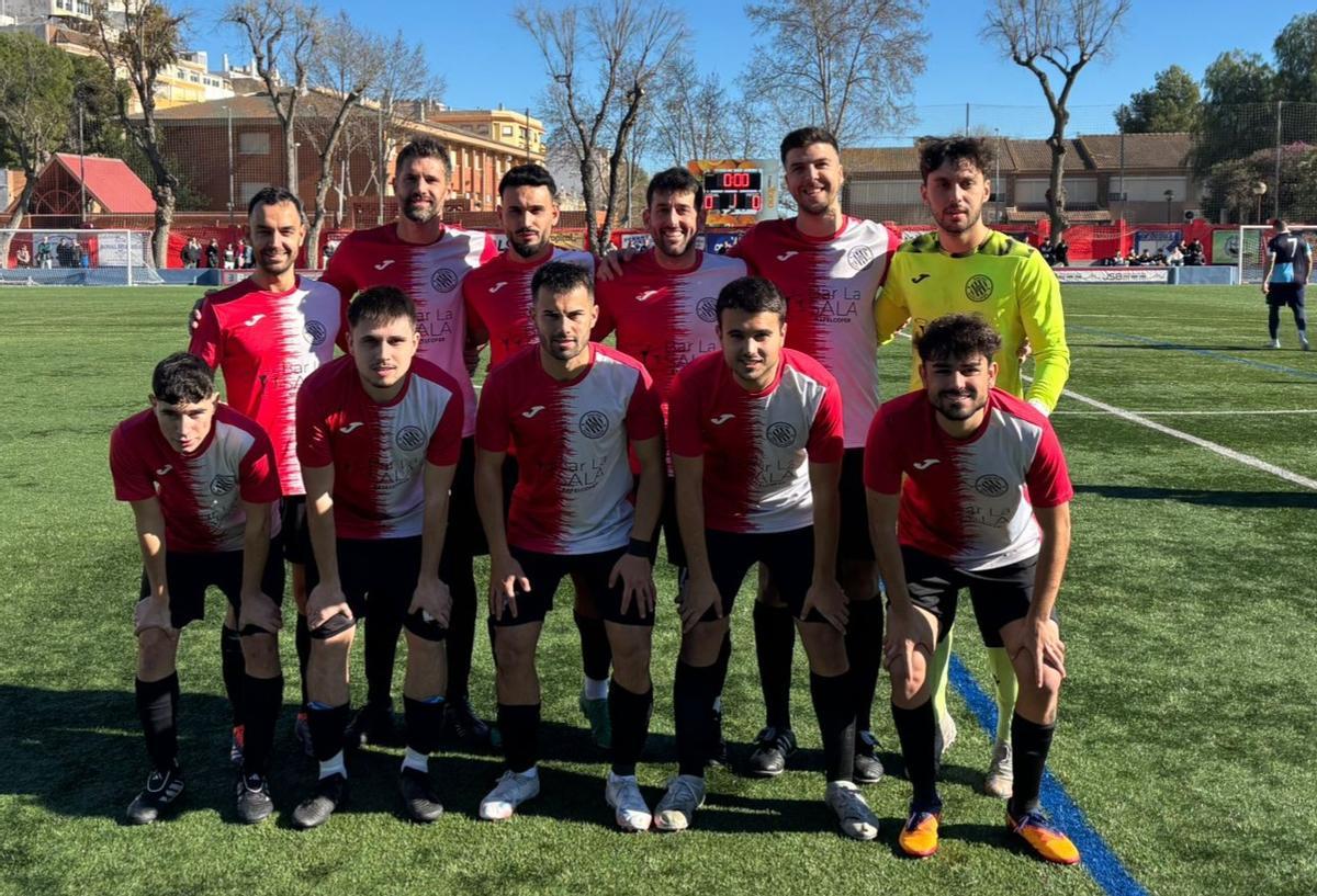 El Racing Rafelcofer CF se sitúa primero en la Liga tras ganar en Tavernes