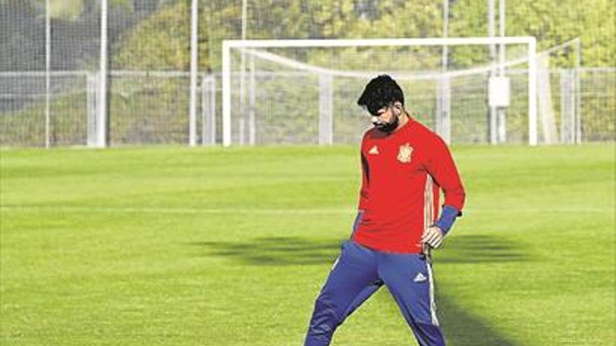 Diego Costa sigue ‘entre algodones’ en ‘la Roja’