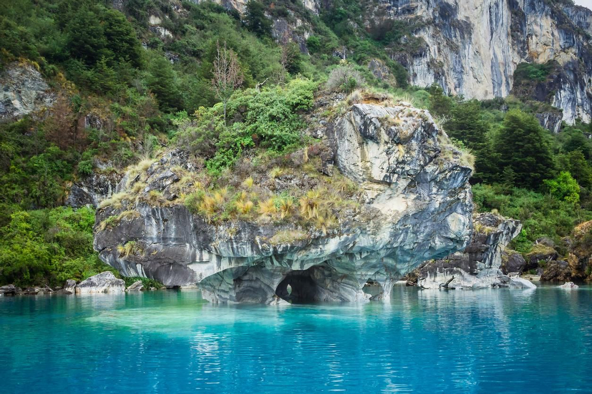 Las cuevas de mármol se encuentran cerca de la ciudad de Coyhaique.