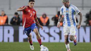 3-0. Argentina golea a Chile y se afianza como único líder de la clasificación