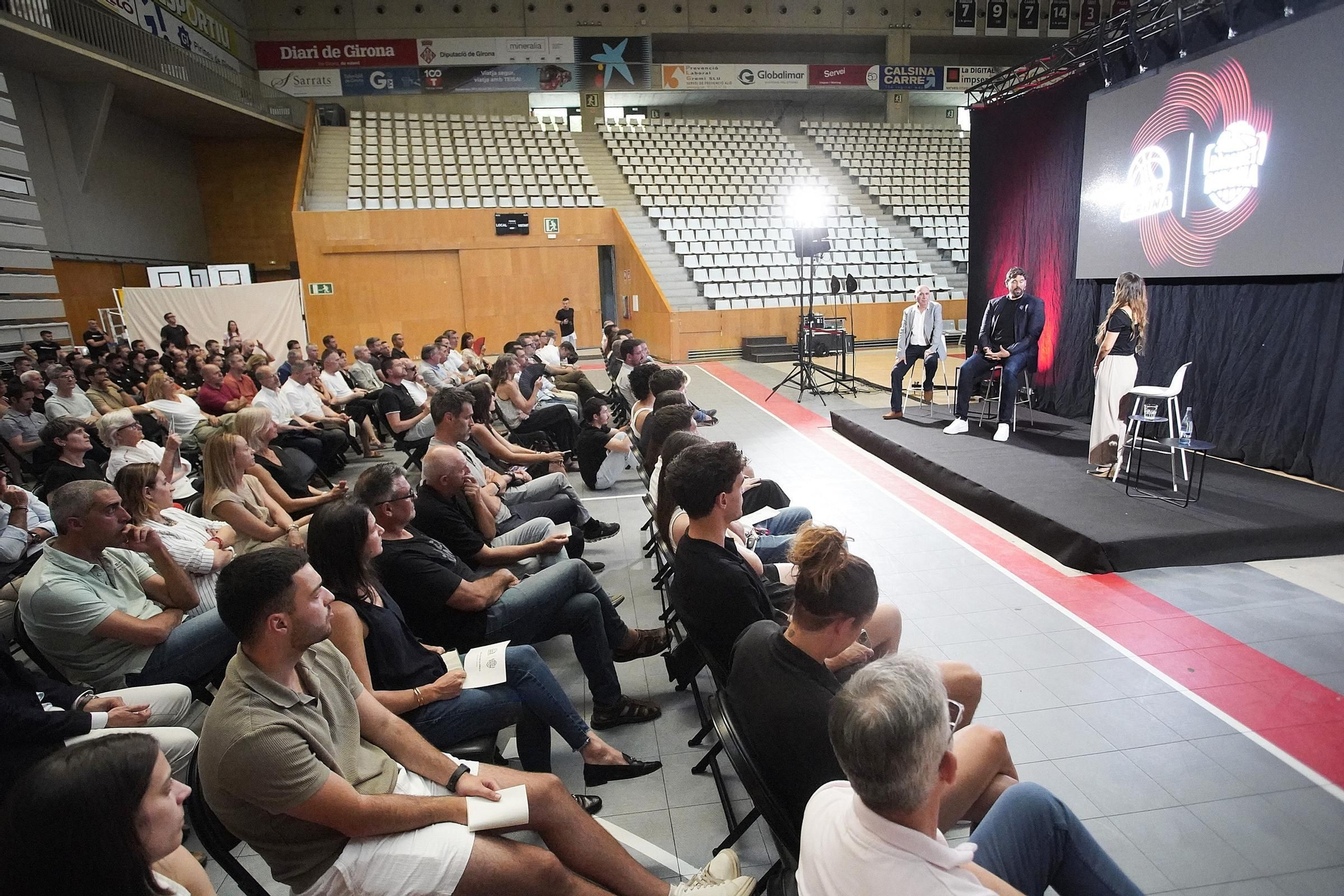 Les fotos de l'anunci de la fusió entre l'Uni i el Bàsquet Girona
