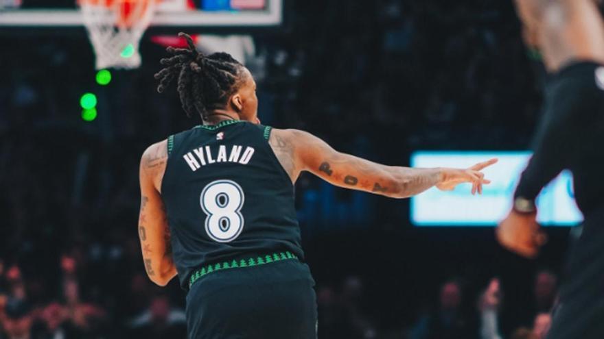 Los Wolves se hacen fuertes en casa y toman ventaja en la serie