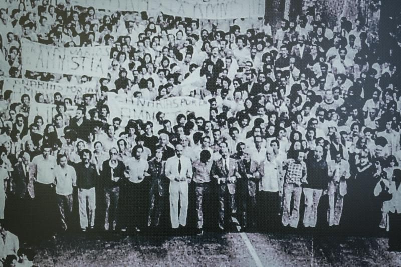 Exposición fotográfica ‘Retratos de la Historia: 40 años de libertad 1977-2017. La era del cambio 20'