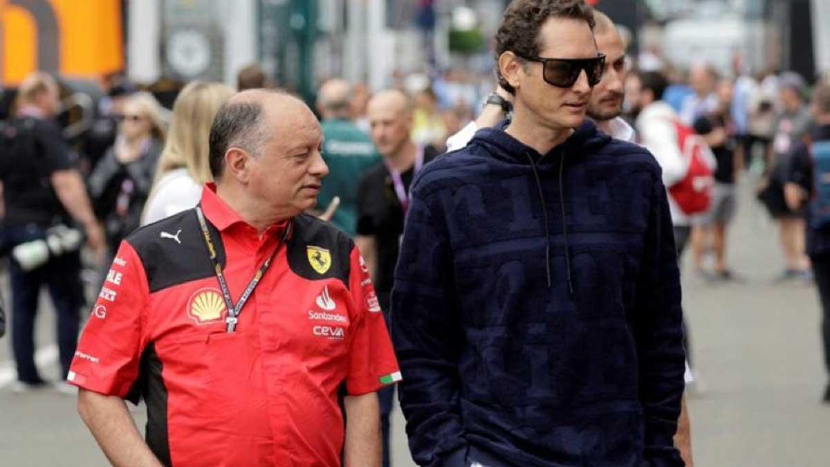 Vasseur y Elkann, presidente de Ferrari, en el paddock de Austria