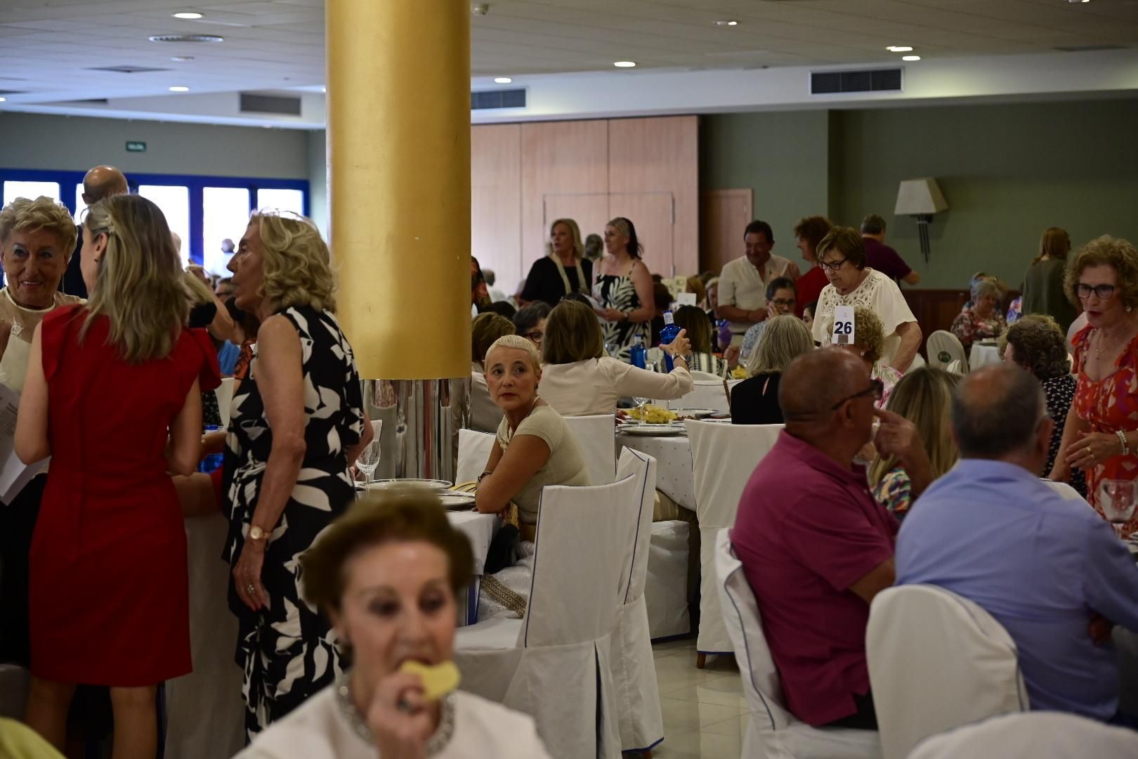 Gala solidaria a beneficio de la Asociación Conta el Cáncer en Castelló