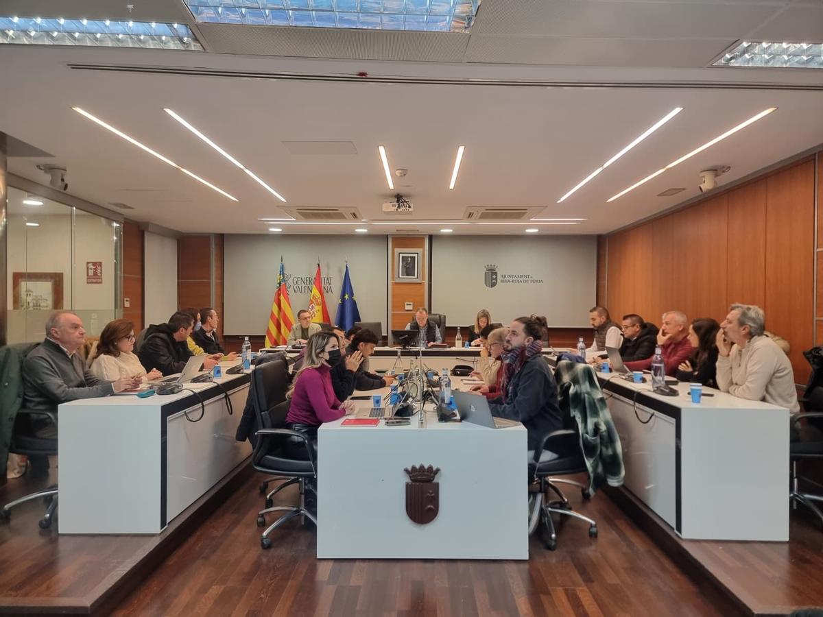 Imagen del pleno de enero del Ayuntamiento de Riba-roja de Túria.