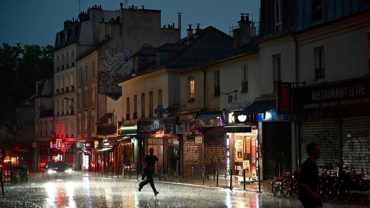 El paso de un tornado por el sur de Francia deja al menos 26 heridos y 2 desaparecidos