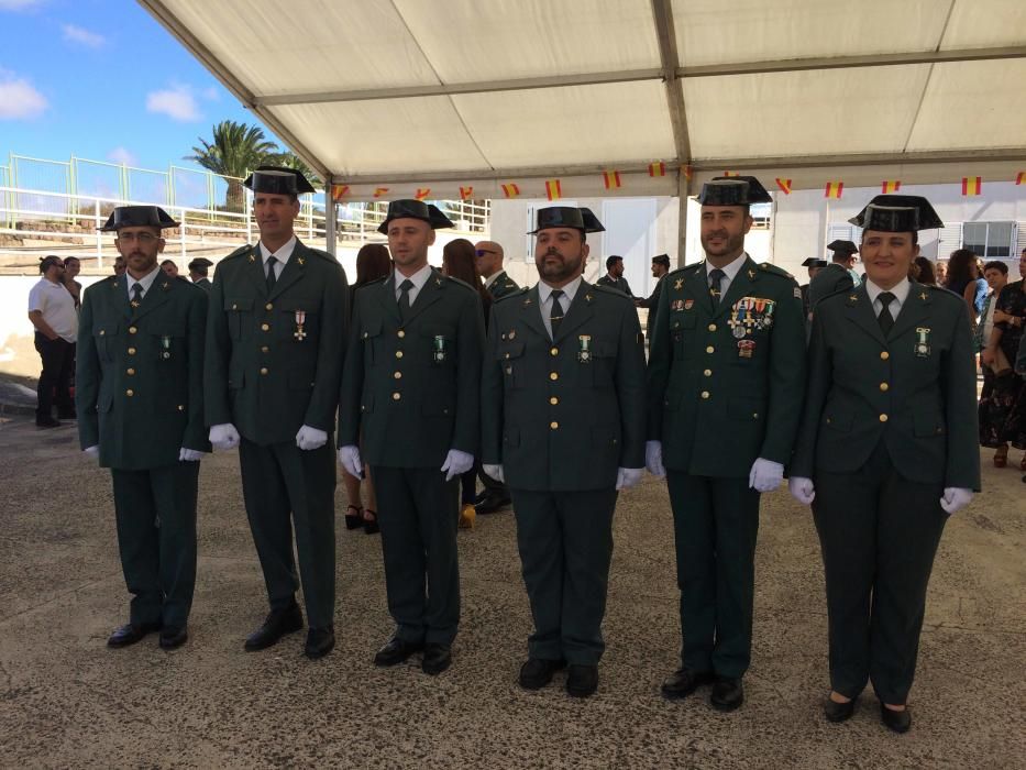 La Guardia Civil condecora a seis de sus miembros