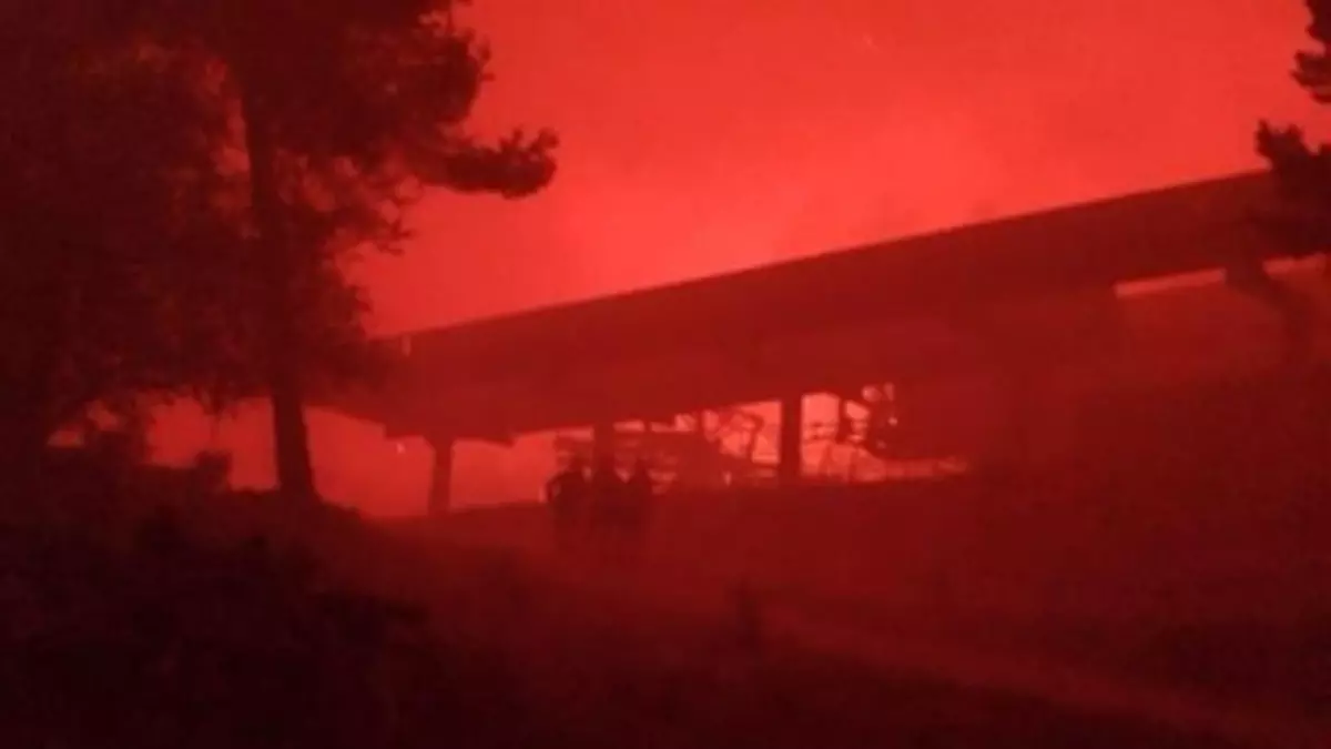 Así será la evacuación de los 170 niños confinados por el fuego en la Estación de Manzaneda