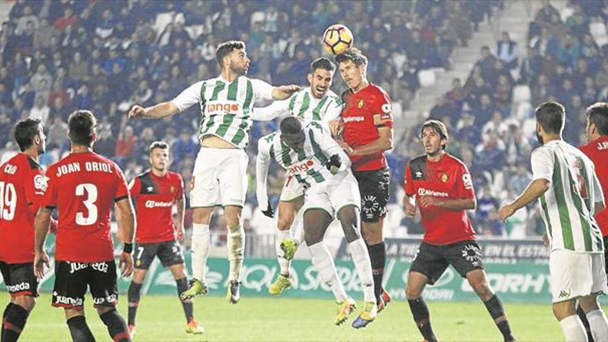 El Mallorca regala entradas para llenar su estadio ante el Córdoba