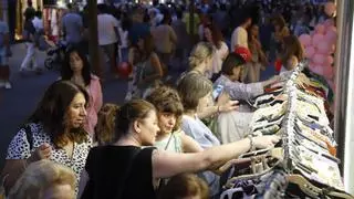 Las compras y la fiesta toman las calles del centro de Córdoba en la Shopping Night