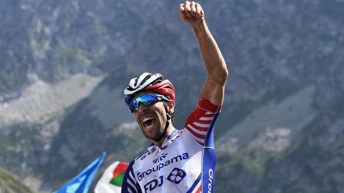 Pinot celebra la victoria en la cima del Tourmalet en 2019