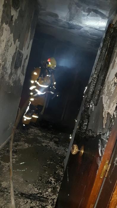 Incendio en un edificio de la calle Montevideo de Palma