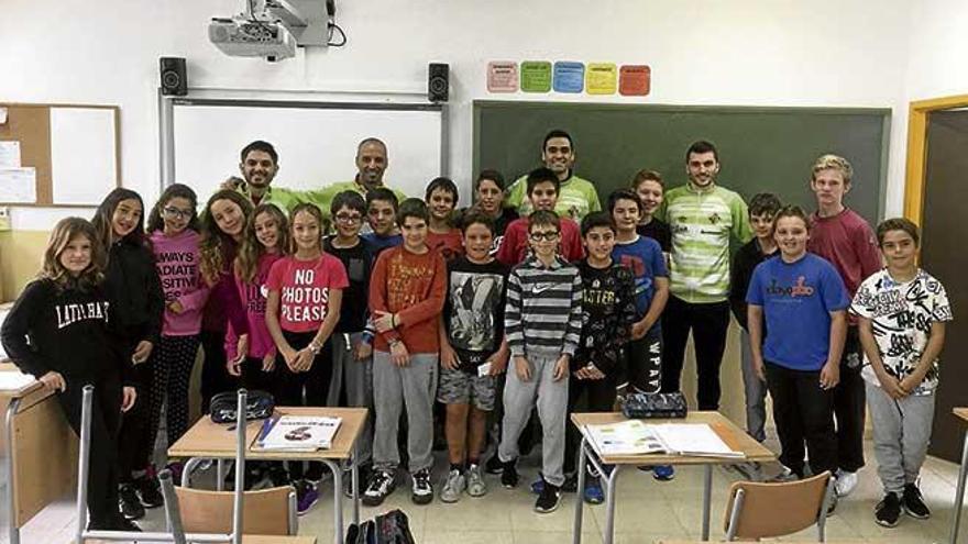 Vadillo, Lolo y Tomaz visitan el Colegio Jaume I de Palma.