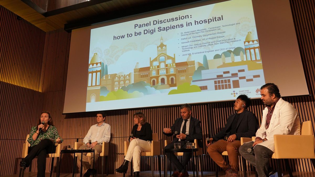 Mesa redonda del acto "Cómo ser Digi-Sapiens en el hospital" en el Recinto Modernista de Sant Pau