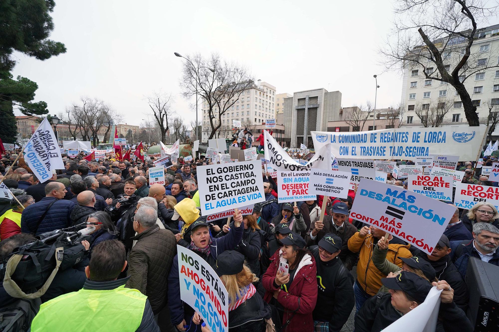 Regantes durante la concentración el pasado miércoles en Madrid