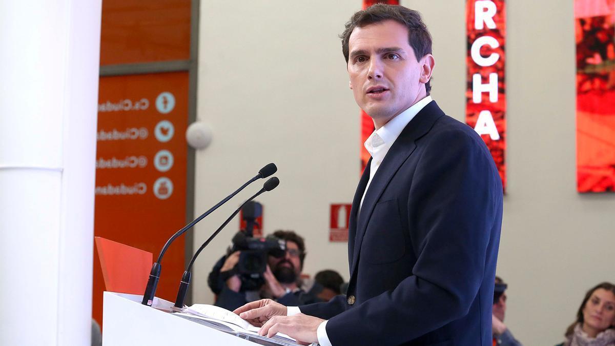 El expresidente de Ciudadanos Albert Rivera durante una comparecencia en la sede de su partido en Madrid .