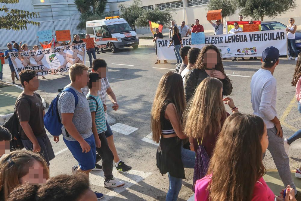 La Ciudad Deportiva de Torrevieja ha acogido los actos en torno al Día Europeo de las Lenguas organizado por la Conselleria de Educación