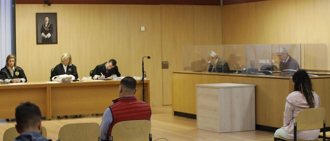 Cuatro años de prisión para el lavacoches gijonés que robó la caja fuerte y  joyas de la casa de un cliente - La Nueva España
