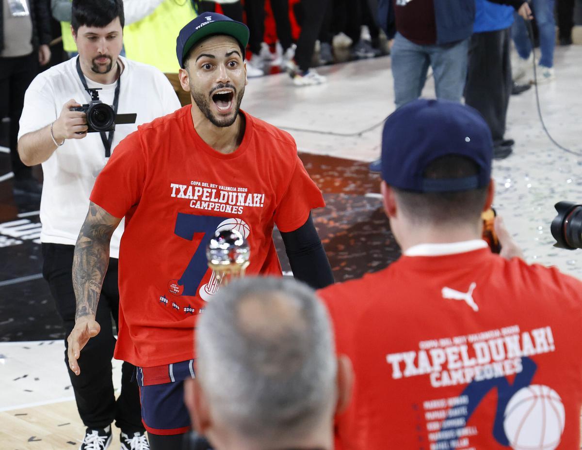 Celebración del Baskonia tras ganar la Copa del Rey.