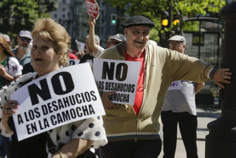 Protesta de los vecinos de La Camocha