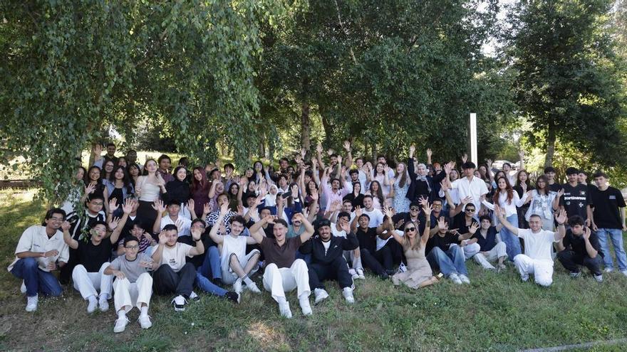 Más de 140 estudiantes de unas 25 nacionalidades diferentes se despiden de la Universidad de Vigo tras un curso en la ciudad