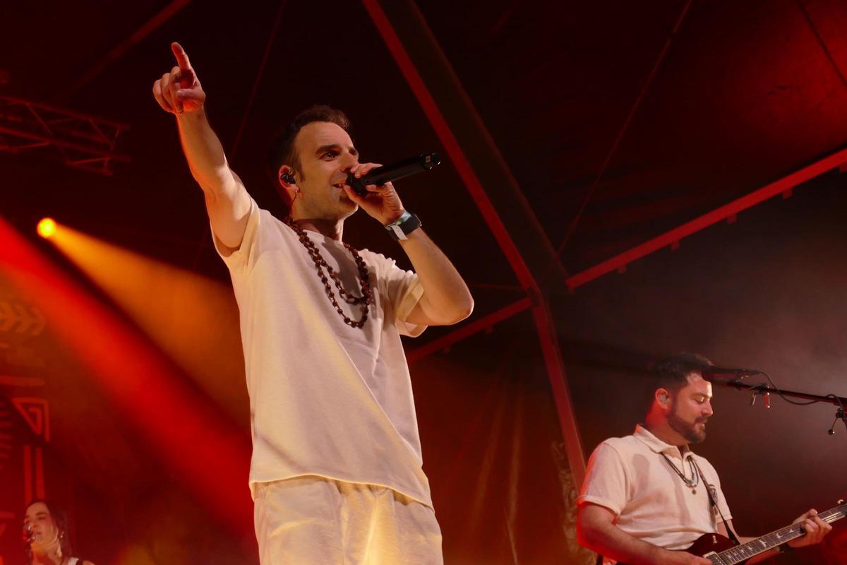 EN IMATGES | La tercera nit del Rampell de Figueres fa el ple amb Doctor Prats i James Band