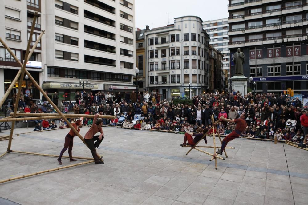 Feten, puro espectáculo en Gijón