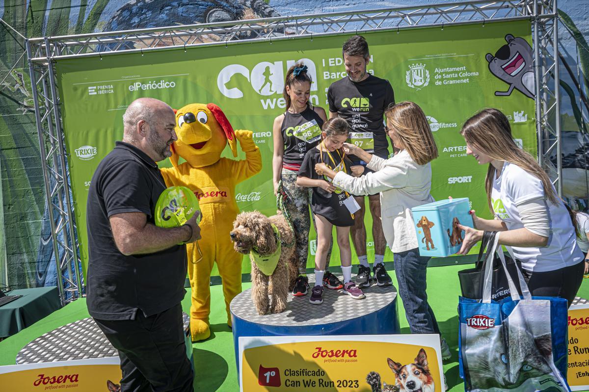 CAN WE RUN BARCELONA. La carrera organizada por Prensa Ibérica y El Periódico de Catalunya con la colaboración de Sport ,  donde las personas y sus mascotas perrunas corren en familia