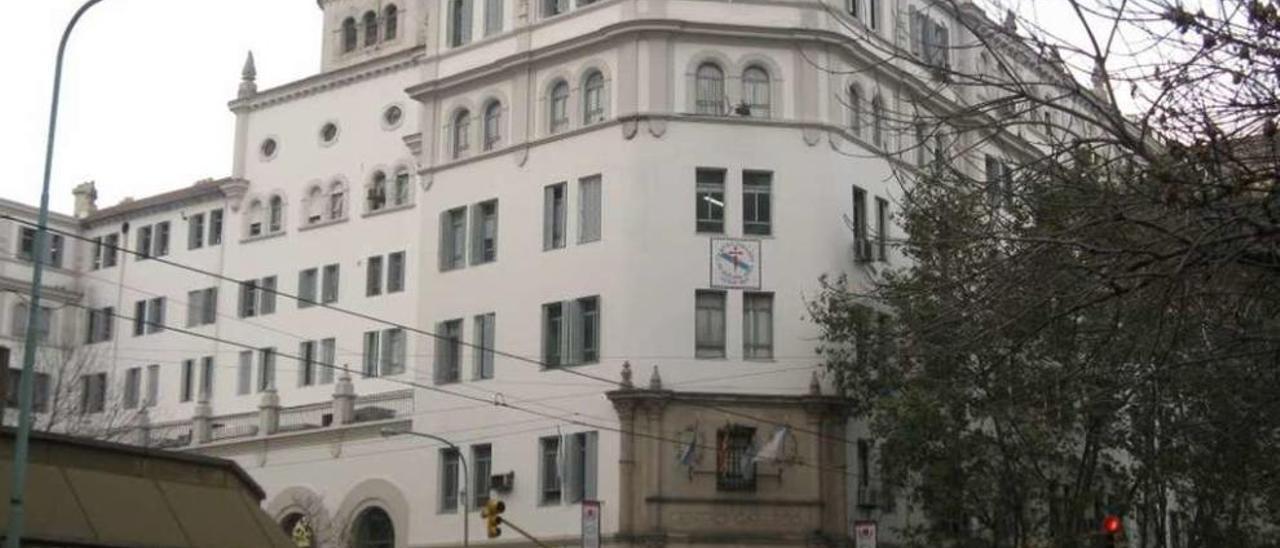 Vista exterior del Centro Gallego de Buenos Aires.