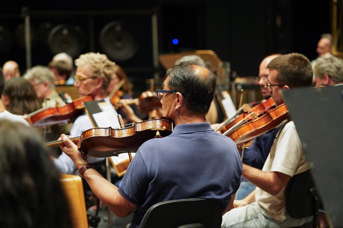 El ensayo del concierto participativo de la ROSS en imágenes