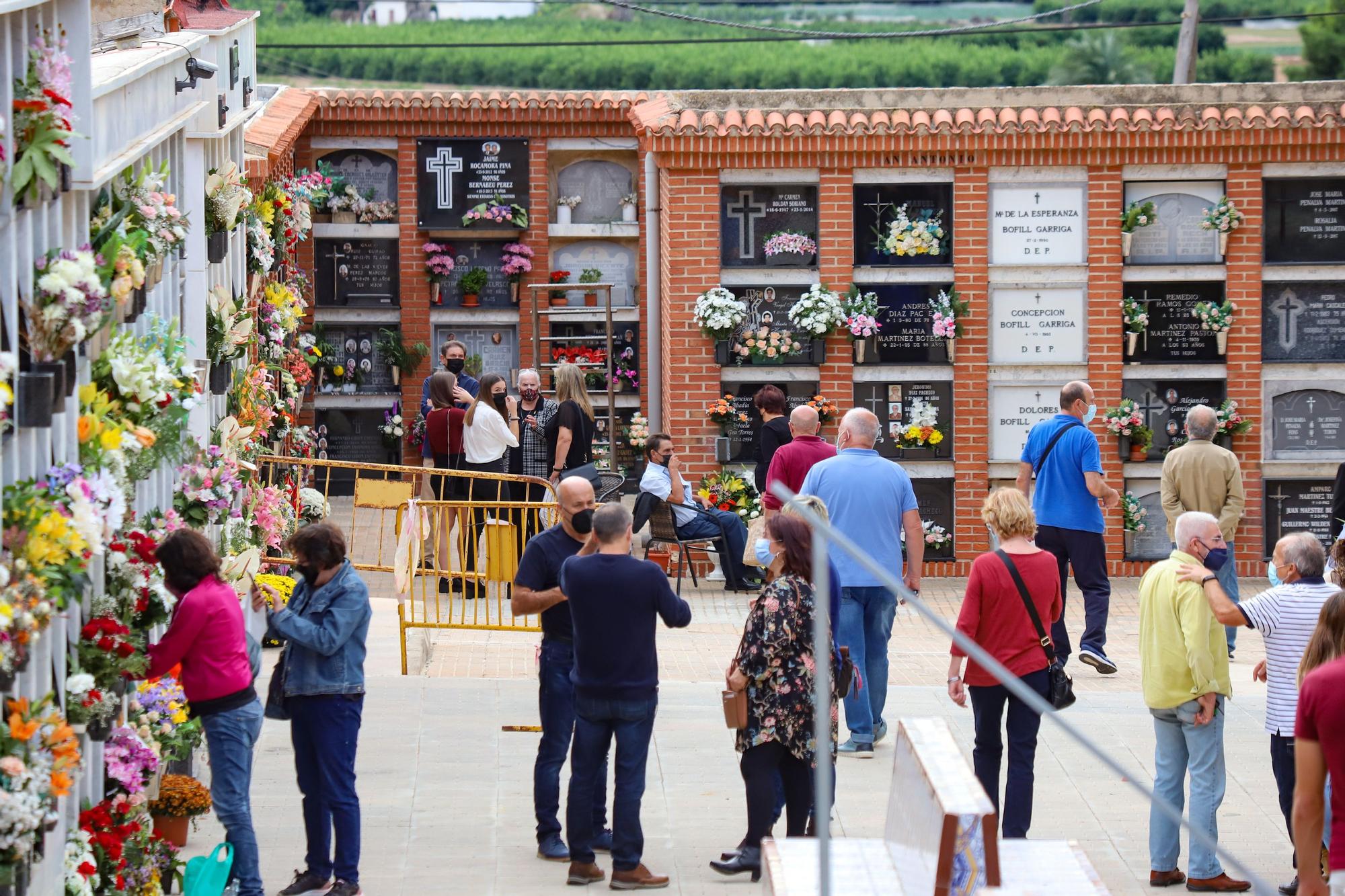 Cementerio de Orihuela en el día de Todos los Santos