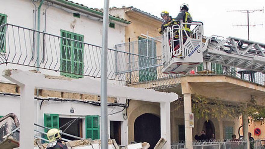 Un balcón de una vivienda se desploma en s´Arenal