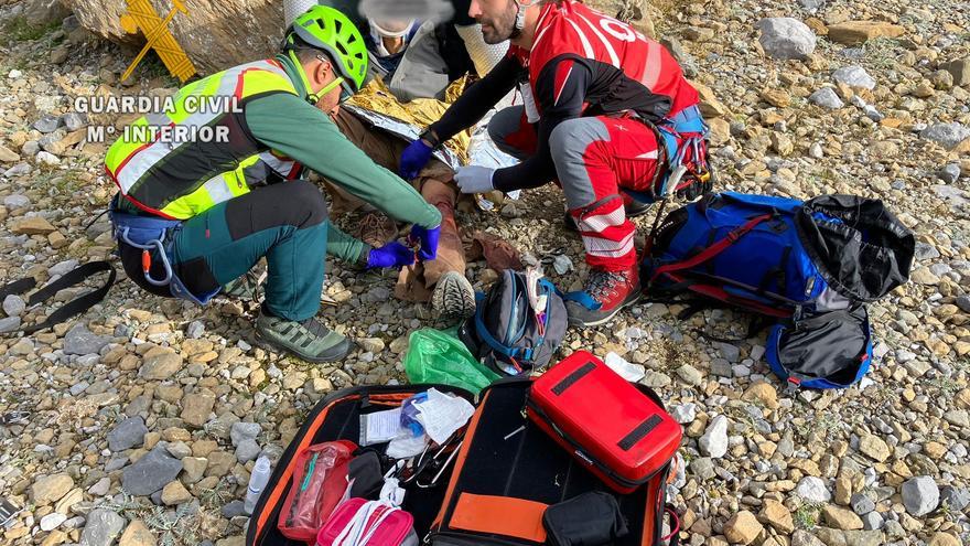Rescatan en el Pirineo a un montañero francés semiinconsciente tras una caída y pasar a la intemperie dos noches