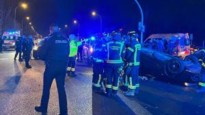 Accidente de tráfico entre un coche y un VTC en Usera (Madrid) ocurrido en la madrugada del día de Navidad