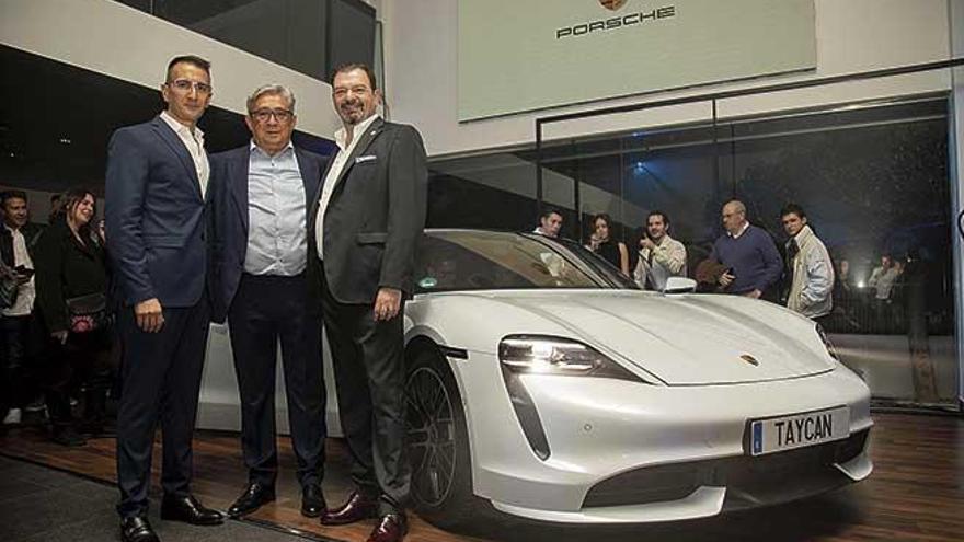 Centro Porsche Balears presenta el nuevo Porsche Taycan
