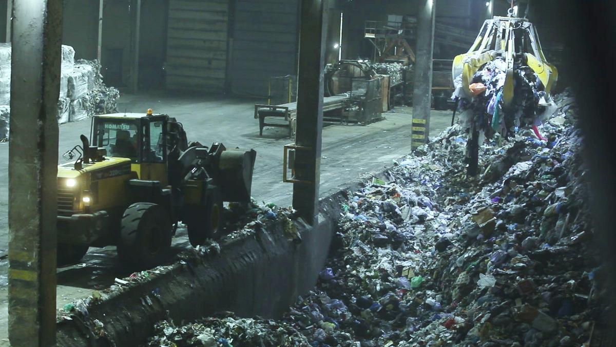 ¿Per què és important reciclar correctament la matèria orgànica al contenidor marró? Aquest vídeo ho explica.
